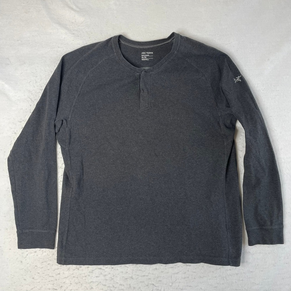 Arc'teryx Henley Shirt Mens XL Gray Long Sleeve Logo Outdoor Casual